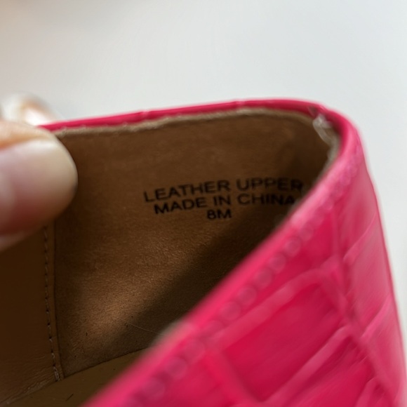 Talbots - 8, crocodile print, leather/suede pink flats - Picture 6 of 6